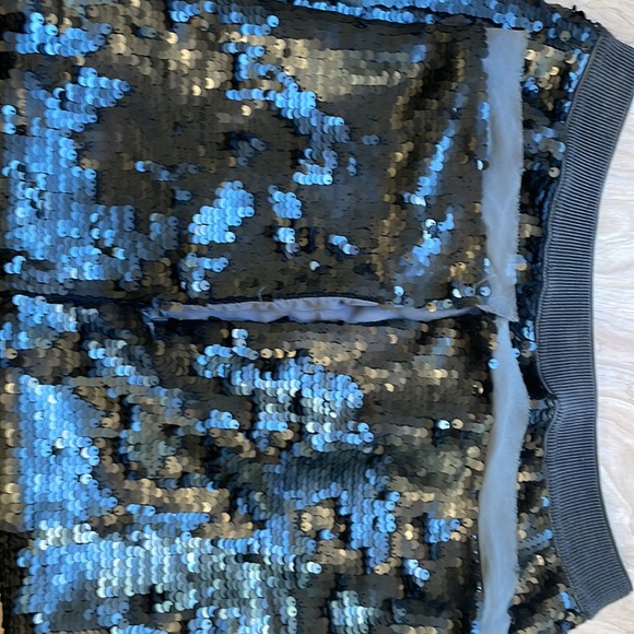 Sequined skirt - Picture 3 of 3
